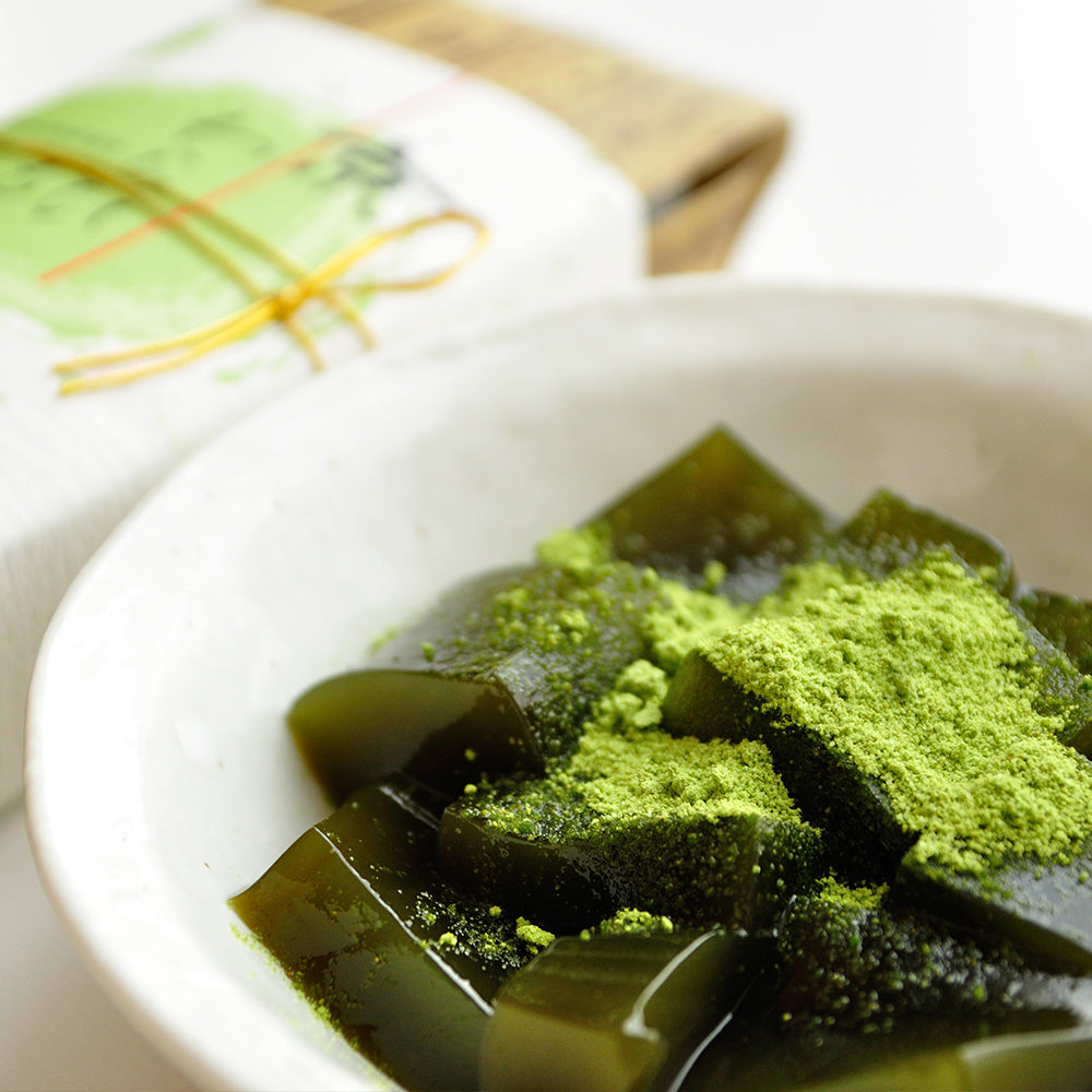 石臼挽き宇治抹茶きな粉付き京わらびもち